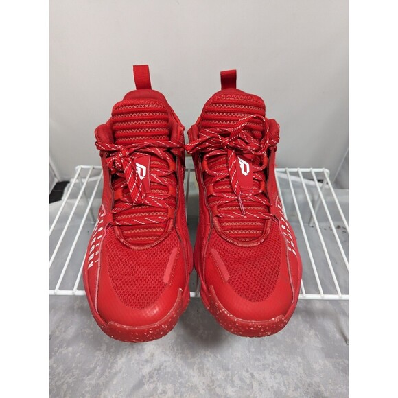 Athletic_Shoes